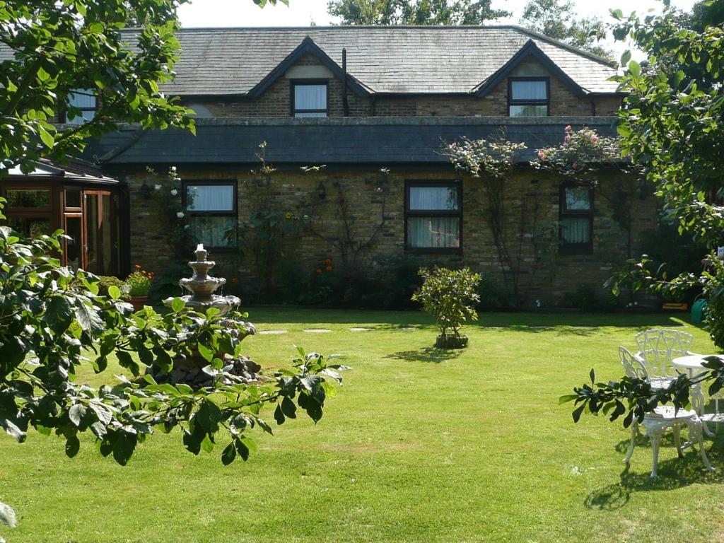 Cottage Guest House Hillingdon Exteriér fotografie